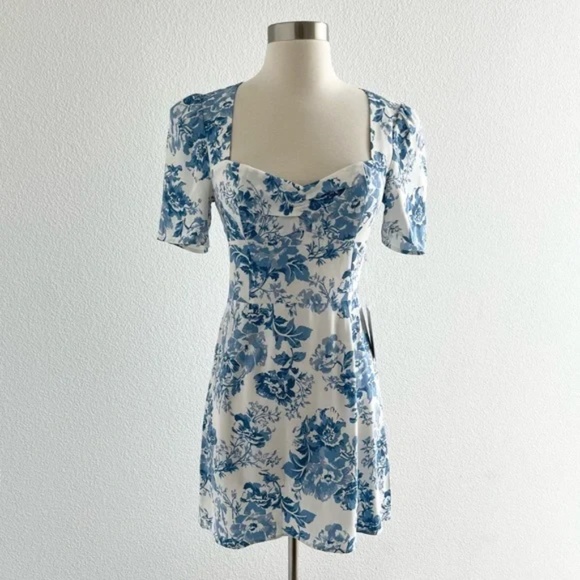 Reformation Dresses & Skirts - Reformation NWT Brittney Puff Sleeve Mini Dress Olympia 2